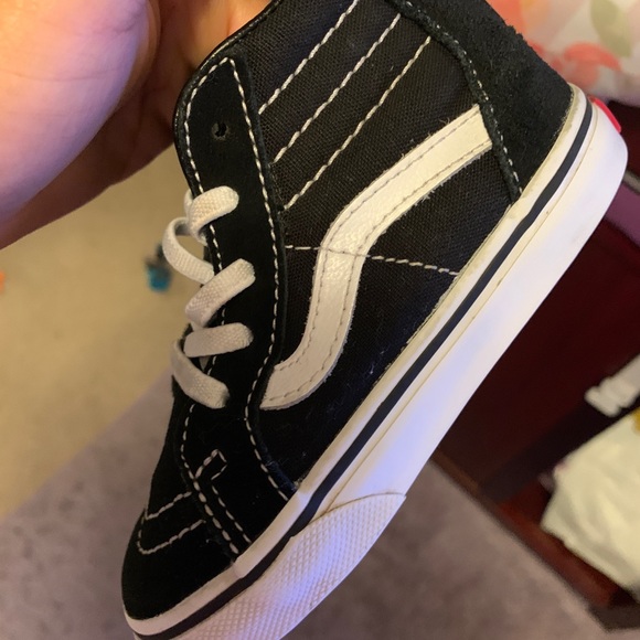 Vans - Picture 3 of 4